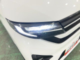 LEDヘッドライトなので夜間の運転も安心ですね