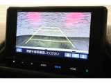 バックカメラが装備されており、後方の安全確認はもちろんのこと狭い場所での駐車や雨の日・夜間など視界の悪いコンディションでのストレスの軽減にもなります!