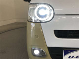 LEDヘッドライトです。デザイン性がよくとても明るいので、夜間の走行や悪天候でも安心です。しかも長寿命!