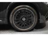 メルセデスの認定中古車「サーティファイドカー」では、万一お車が故障した場合も、ご購入後1年間もしくは2年間※は走行距離にかかわらずメルセデス・ベンツ正規サービスネットワークで無料修理いたします