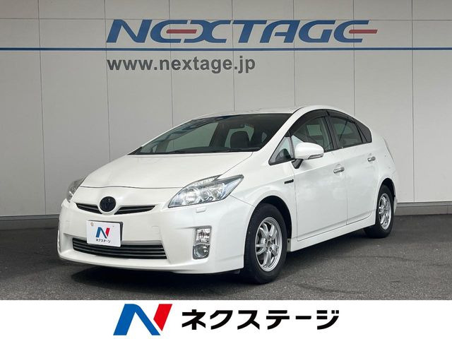 トヨタ プリウス 