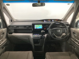 【前方視界】開放的な前方視界!運転がしやすく疲れにくいです♪窓が大きく、見通しがとっても良いおクルマですよ♪