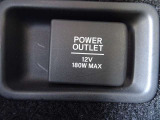 【アクセサリ-ソケット】12V/180W 市販のシガ-ライタ-ソケットプラグで携帯電話の充電などに便利です。