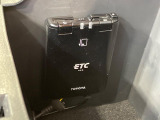 【ETC】高速道路の料金所をストレスなく通過!話題のスポットやサービスエリアに多い「スマートIC」利用時は必須のアイテムです。当店でセットアップを実施、ご納車当日からすぐにご利用いただけます!