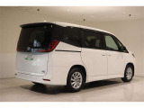 ★トヨタ認定中古車ライト★ 1年間走行距離無制限の「ロングラン保証」が付いています。全国約5,000ヶ所のトヨタのお店で保証修理可能です。お出かけ先でも安心です。選べる延長保証もご用意しています。