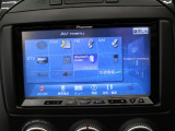 【純正ナビゲーション】使いやすいナビ操作にオーディオ機能も充実!Bluetooth接続で運転中のハンズフリー電話や好みの音楽を車内に流す事が出来ます。ラインナップや車種に応じて豊富な機能が使用可能♪