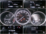 メーター内には、外気温・平均車速・平均燃費・瞬間燃費・走行可能距離のECO情報が表示できる機能があります!