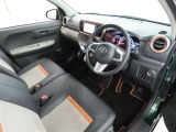 シンプルで使いやすいデザインの運転席です。