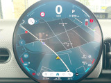 ●MINI純正ナビ:一体感のあるナビは、高級感ある車内を演出してくれます。Bluetooth再生などオーディオ機能も充実しておりますので、運転もより楽しめます♪