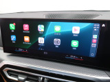 【アップルカープレイ】iPhoneがBMW車両とワイヤレスで接続されます。Apple CarPlayでは、オーディオストリーミングやメッセージングアプリがディスプレイに表示されます