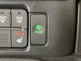 ★ECONスイッチ★ エコドライブを加速しよう!スイッチをONにすると、運転の仕方によるロスを抑え込み燃費をよくするようクルマが頑張ります(*^ー^*)燃費向上にチャレンジ♪
