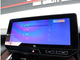 お車選びをお楽しみ頂けるよう、在庫車の展示スペースを十分に確保しております。