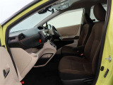 見通しのよいすっきりとした視界で、誰でも運転しやすいです。運転のしやすさは疲れにくさにも繋がりますよ♪