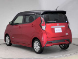 【ワイド保証】日産販売店の中古車には、無料で保証が付いています。走行距離無制限で、無料保証期間は1年間から。品質に自信があるから実現した、日産ならではの保証です。