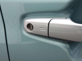 運転席ドアハンドル周辺の写真です。