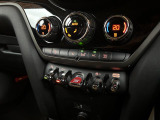 ◆LIBERALAは、輸入車選びの新たなスタイルを提案するインポート・セレクト・ブランドです。オーナー様となる方がクルマから直接感じる感性を第一にした、最良の一台との出会いをコーディネートいたします。