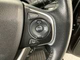 【アダプティブ・クルーズ・コントロール】予め設定した車速内でクルマが自動的に加減速。 前走車との適切な車間距離を維持しながら追従走行し、高速道路でのドライバーの疲労を軽減してくれる嬉しい機能付♪