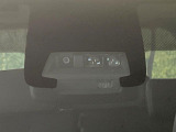 【トヨタセーフティセンス】走行中に前方の車両等を認識し、衝突しそうな時は警報とブレーキで衝突回避と被害軽減をアシスト。より安全にドライブをお楽しみいただけます。