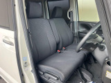 ドライバーによって運転しやすいポジションは異なり、あの車はどうなのか不安なこともありますよね。気になるお車は店頭で乗り込んでご確認いただけます♪