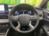 【純正革巻きステアリング】上質な革を使用することで、手にしっかり馴染みとても運転しやすいハンドルです♪