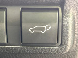 【パワーバックドア】スマートキーや運転席のボタンを押すだけでリアゲートが自動で開閉します!荷物を持っている時や、高い位置にあるバックドアを閉める際に便利な機能です♪