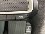 Dassist切り替えステアリングスイッチ(Dレンジで走行中スイッチをONにすると、エンジン回転数を上げスムーズな加速と軽快な走りができます)