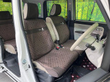 運転席シート廻りは使用感も少なく、良好な状態となっています。丁寧に使われていたことがよくわかりますね。