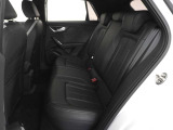 ご納車前に行います点検100項目におきまして、専用のテスターやツールを用いて細かな診断を行います。