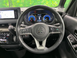 【純正革巻きステアリング】上質な革を使用することで、手にしっかり馴染みとても運転しやすいハンドルです♪