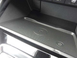 ワイヤレス充電機能付き!