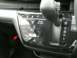 キビキビとした走りと優れた燃費を両立した、日産自慢のCVTは操作のし易いインパネシフトを採用しております♪