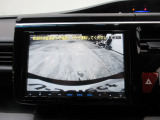 バックカメラの画像です。車庫入れの安心感がアップしますね☆