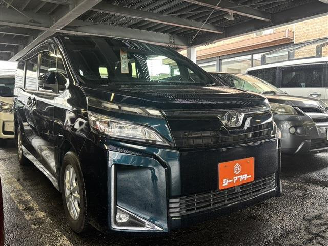 ヴォクシー 2.0 V 禁煙車 純正9インチナビ