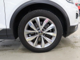 2. 認定中古車保証1年間距離無制限の保証とロードアシスタンスサービスが全車に付帯されています。また、1年間または2年間の延長保証(有償)もご利用いただけます。