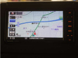 スズキ純正ナビ(CN-RZ753W)&バックカメラが装備されているので、普段の使い勝手もロングドライブも快適です。