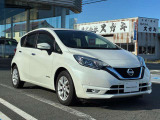 【車検・点検もおまかせください】 お買い上げ頂いたお車の整備も当社工場で行います。ディーラー基準の安心な整備でお客様の車検・点検もサポートします。