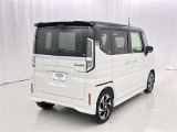 女性に人気の軽自動車!初心者でも運転しやすく小回りもききます!
