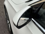 車検や点検でご入庫の際には、メルセデス・ベンツの代車を無料でご利用頂けます。お買いかえのきっかけになる事も多く大変好評を頂いております。乗ってみたいお車などございましたら是非ご相談ください!