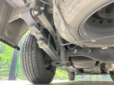 お車を安心してお乗りいただく為には、足回りの定期点検が欠かせません。サービスサポート(有償保証)では無料点検もご提供しており、安心のカーライフをお過ごしいただけるサポート体制が整っています。