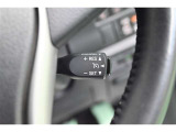 アクセルから足を離しても設定速度で走り続けてくれます。高速道路での長距離移動が楽になりますよ♪
