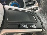 ハンズフリーで電話出来ます。ハンドルから手を放さずに通話出来、安全です。