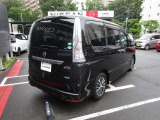 セレナ 2.0 ハイウェイスター S-HYBRID 