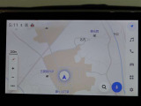 純正ナビを装備。タッチパネル式で使いやすく、お出かけもラクラクです。