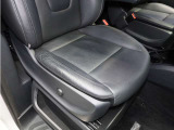 禁煙車ですので焦げや臭いなどはございません。気持良くお乗り頂けます。