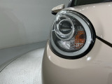 LEDヘッドライトは、点灯の瞬間から最大光量を発揮し、突然暗くなるトンネルなどでの安定感を高めます。