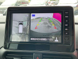 アラウンドビューモニターが、駐車をサポートしてくれますよ!