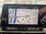 ワイド画面で見やすい、メモリーナビ付きです。