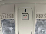 24時間いつでもネットワークにつながる車載通信機「コネクティッドサービス」を標準装備。オペレーターによる緊急時のサポートやスマホアプリによる車両状態確認や一部機能の遠隔操作等を行なうことが可能です。