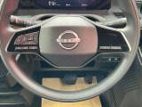 運転中も便利なステアリングスイッチ♪