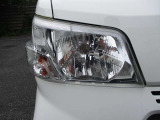 4WD/オートマ/ヒッチメンバー/釣り竿ホルダー/両側スライドドア/フロアマット/ドアバイザー/エアコン/パワステ/アイドリングストップ/AM・FMラジオ/障害物センサー/ABS/衝突被害軽減ブレーキ